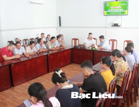 Hơn 120 cán bộ, hội viên nông dân được tập huấn về thương mại điện tử nông sản