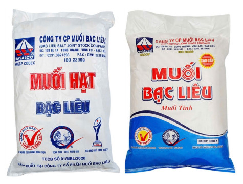 Hai sản phẩm muối hạt và muối tinh được đề nghị chứng nhận OCOP 5 sao