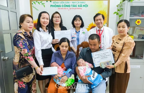 Hơn 80 triệu đồng hỗ trợ thai phụ sinh đôi