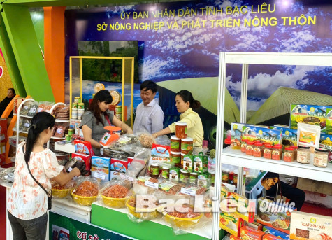 Bạc Liêu tham gia gian hàng trưng bày tại Tuần lễ sản phẩm OCOP 2024 ở TP. Hồ Chí Minh