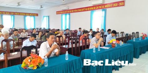 Góp phần xóa nghèo pháp luật