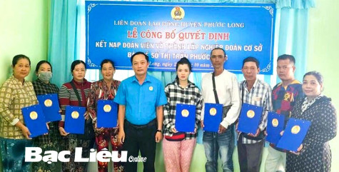 Ra mắt Nghiệp đoàn bán vé số dạo ở huyện Phước Long