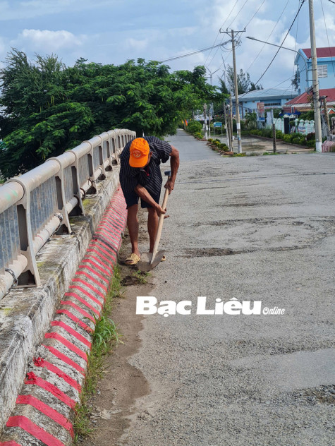 Làm đẹp làng quê