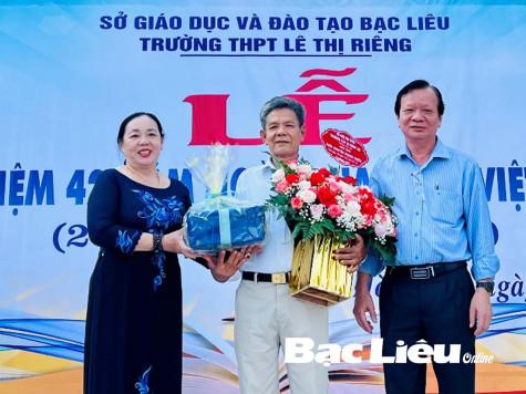Nhiều hoạt động chào mừng kỷ niệm 42 năm Ngày Nhà giáo Việt Nam