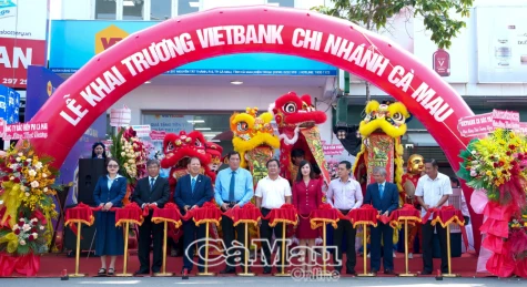 Khai trương Vietbank chi nhánh Cà Mau