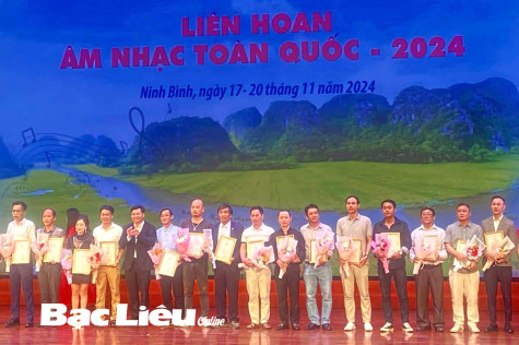 Nhạc sĩ Nguyễn Quốc (Bạc Liêu) đoạt giải B tại Liên hoan Âm nhạc toàn quốc