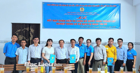 Lễ kết nạp đoàn viên và công bố Quyết định thành lập Nghiệp đoàn cơ sở dịch vụ xe Grap Tín Vũ Bạc Liêu