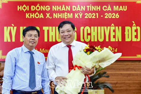 Thủ tướng phê chuẩn chức vụ Chủ tịch UBND tỉnh Cà Mau