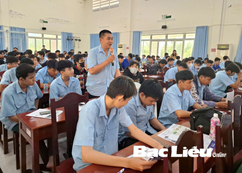 Trường cao đẳng Nghề Bạc Liêu: Hơn 260 học sinh - sinh viên được tư vấn, giới thiệu việc làm trong và ngoài nước