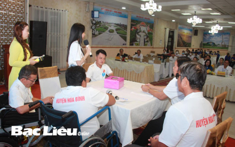 63 người khuyết tật thi tìm hiểu chính sách, pháp luật