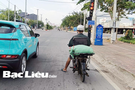 Xe máy cũ nát, không đảm bảo an toàn vẫn lưu thông