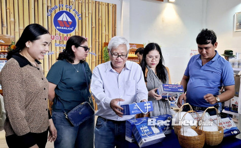 Gần 60 doanh nghiệp lữ hành khảo sát tiềm năng phát triển du lịch nông thôn tỉnh Bạc Liêu