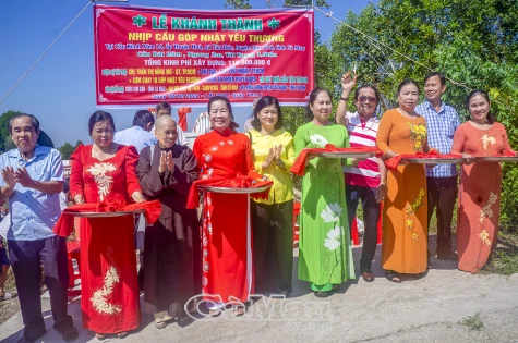 Khánh thành cầu dân sinh - nhịp cầu kết nối yêu thương