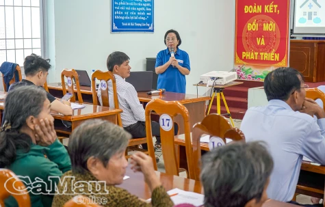 Tập huấn kỹ năng chăm sóc tại nhà cho nạn nhân da cam