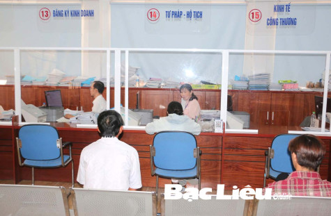 Xây dựng và phát triển chính quyền điện tử, chính quyền số