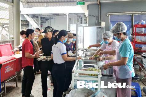 Thưởng Tết - niềm vui và kỳ vọng của người lao động