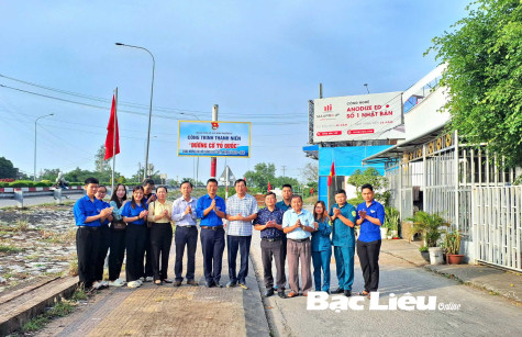 Khánh thành công trình thanh niên “Đường cờ Tổ quốc” trên địa bàn Phường 8
