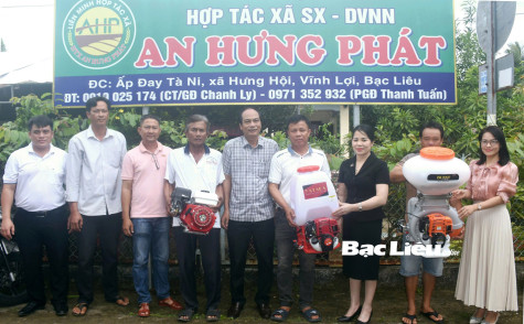 Phát triển sản xuất lúa hữu cơ trong vùng đồng bào dân tộc Khmer