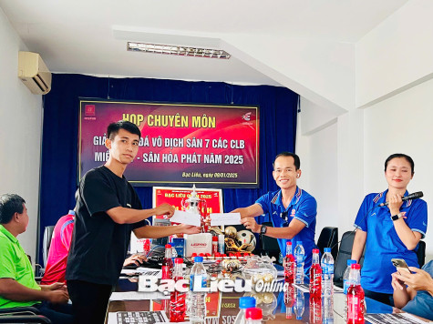 Họp báo giới thiệu Giải bóng đá vô địch sân 7 các CLB miền Tây năm 2025