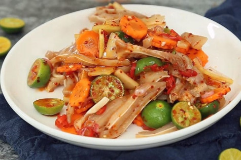 Gỏi tai heo - món ngon giải ngán ngày Tết