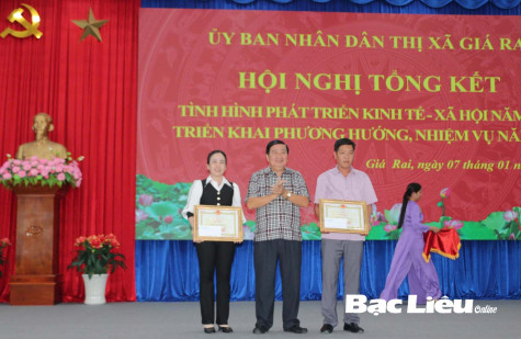 TX. Giá Rai: Nhiều thành tích từ phong trào thi đua tăng tỷ lệ tham gia bảo hiểm y tế hộ gia đình