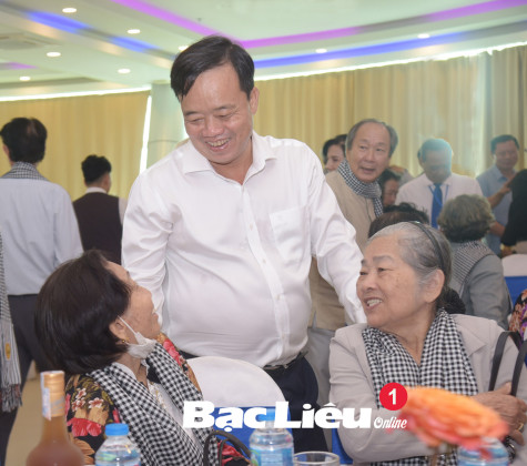 Nồng ấm nghĩa tình đồng hương