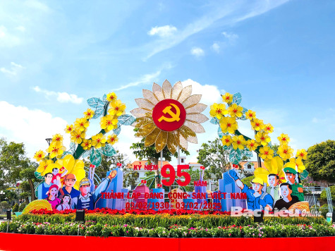 95 NĂM ĐẢNG DỆT NHỮNG MÙA XUÂN