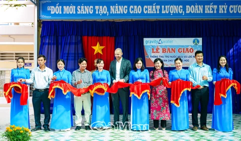 Bàn giao hệ thống thu trữ nước mưa cho các trường học tại Cà Mau