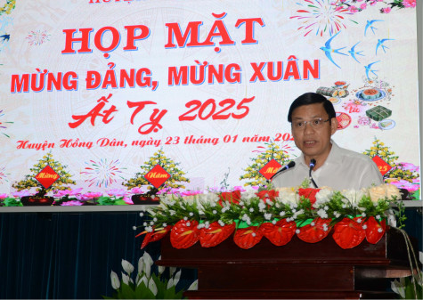 Huyện Hồng Dân: Họp mặt mừng Đảng - mừng Xuân Ất Tỵ 2025