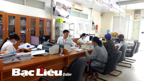 Các cơ quan hành chính hoạt động hiệu quả ngày đầu xuân mới