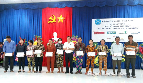 Năm 2025: Ngành Bảo hiểm xã hội tỉnh quyết tâm thi đua hoàn thành nhiệm vụ được giao