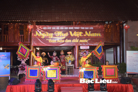 Những hồn thơ... lai láng