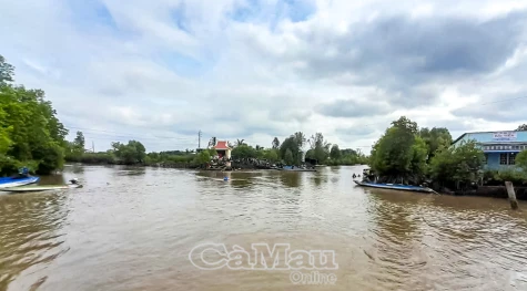 Va chạm giao thông thuỷ, 1 người mất tích