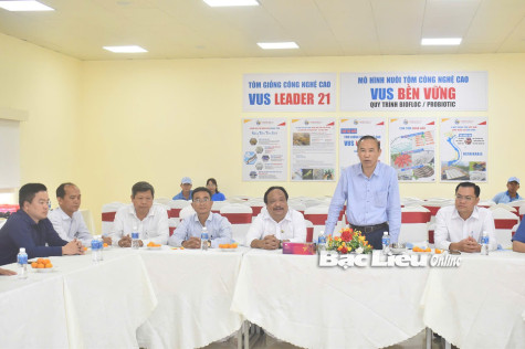 Đoàn công tác Bộ NN&PTNT khảo sát vùng, cơ sở nuôi tôm công nghệ cao tại Bạc Liêu