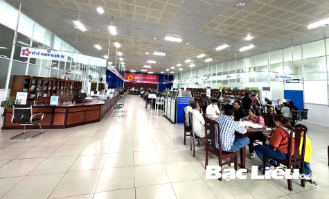 Đảm bảo tiếp nhận, giải quyết thủ tục hành chính thông suốt