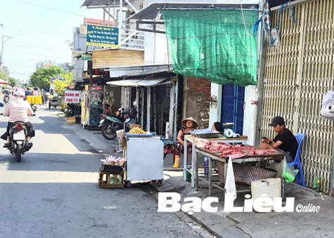 Thịt heo liên tục tăng giá - quán ăn nỗ lực kìm giá, tiểu thương ngóng khách