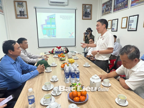 Thứ trưởng Bộ NN&MT - Võ Văn Hưng thăm Khu phức hợp ngành tôm công nghệ cao GrowMax