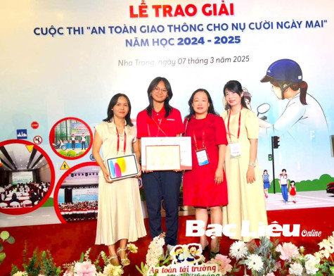 Học sinh Trường THPT Tân Phong đoạt giải Nhất toàn quốc Cuộc thi “An toàn giao thông cho nụ cười ngày mai”