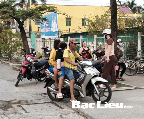An toàn giao thông cho lứa tuổi học sinh: Những khó khăn cần tháo gỡ