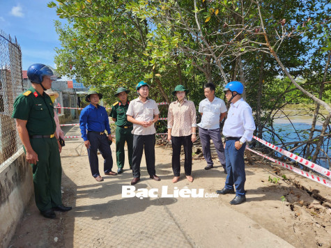 TP. Bạc Liêu: Khảo sát tình hình sạt lở trên địa bàn phường Nhà Mát