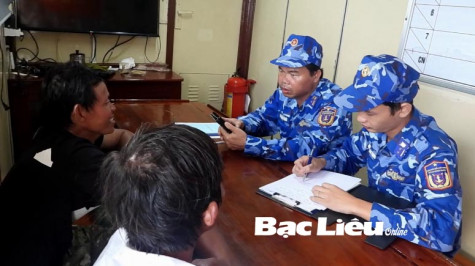 Bộ Tư lệnh Vùng Cảnh sát biển 4:​ Kịp thời cứu nạn 2 ngư dân trôi dạt trên biển