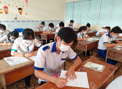 Không giới hạn số lượng tổ hợp xét tuyển: Giảm áp lực thi cử cho thí sinh