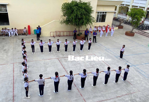 Hội đồng Đội TP. Bạc Liêu: Khai mạc Hội thi Nghi thức Đội cấp thành phố