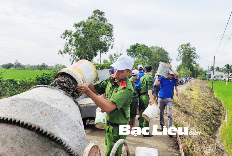 Tuyên truyền 80 năm Ngày truyền thống Công an nhân dân trong đoàn viên - thanh niên