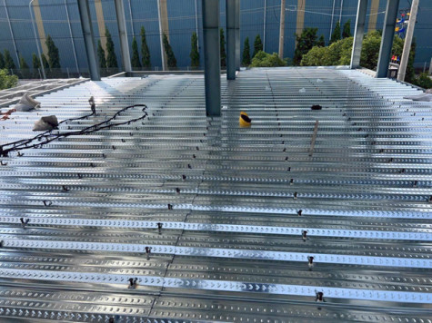 Tôn Sàn Deck – Giải Pháp Hoàn Hảo Cho Kết Cấu Sàn Bền Vững