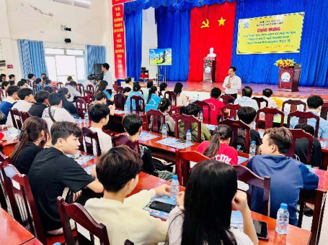 Hơn 200 học sinh tham quan trải nghiệm thực tế tại Trường cao đẳng Nghề Bạc Liêu