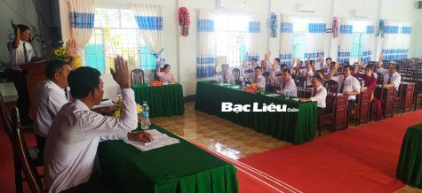 HĐND xã Phong Thạnh Tây A: Thông qua Nghị quyết sắp xếp đơn vị hành chính cấp tỉnh và cấp xã