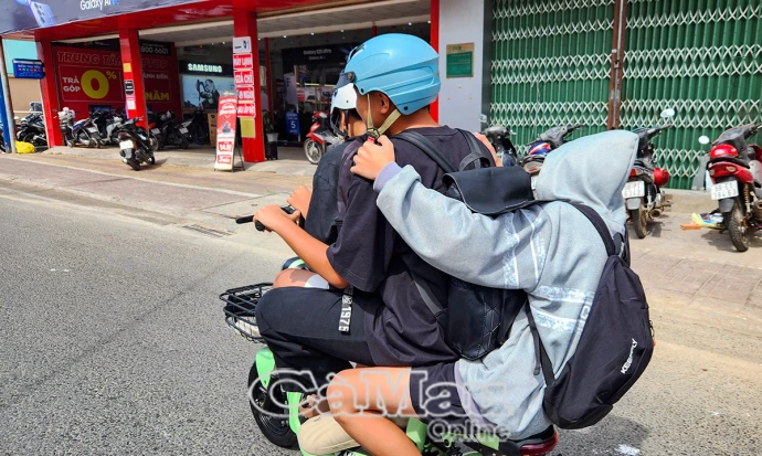 Ðể học sinh lưu thông an toàn