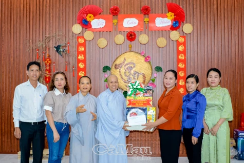 Giám đốc Sở Dân tộc và Tôn giáo thăm các cơ sở thờ tự Phật giáo