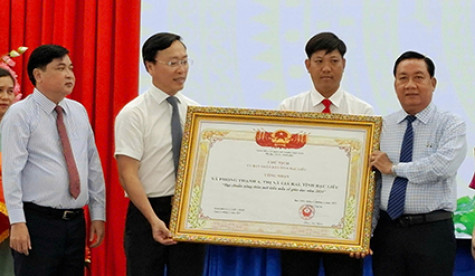 Công nhận xã Phong Thạnh A đạt chuẩn NTM kiểu mẫu về giáo dục, xã Phong Tân đạt chuẩn NTM nâng cao